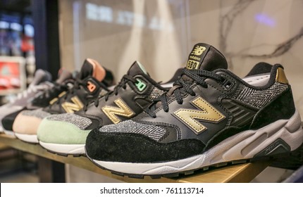 sale on new balance shoes