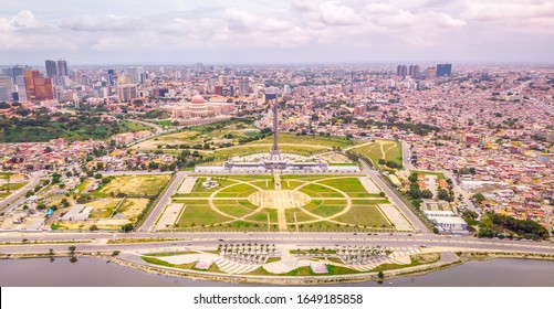 New Bay Luanda - Mausoleum