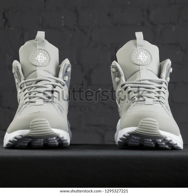 nike huarache new
