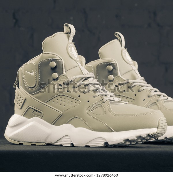 new nike huarache