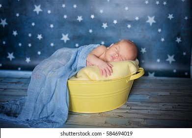 Bebe Varon Imagenes Fotos De Stock Y Vectores Shutterstock