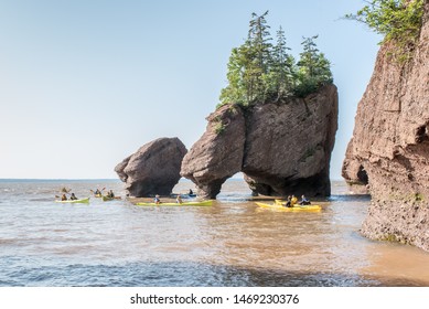 1,237 Hopewell rocks Images, Stock Photos & Vectors | Shutterstock