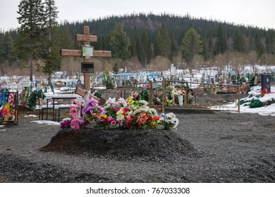 Cemetery Flowers Funeral Grave Wreath Images Stock Photos