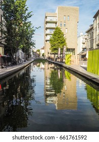 The New Butter Market In Mechelen With The Recently Uncovered  'Koolvliet' Or Coal Brook, Named After The (un) Loading And Trading Of Coal Decades Ago. Now It Has Become A Shopping Street.  Belgium