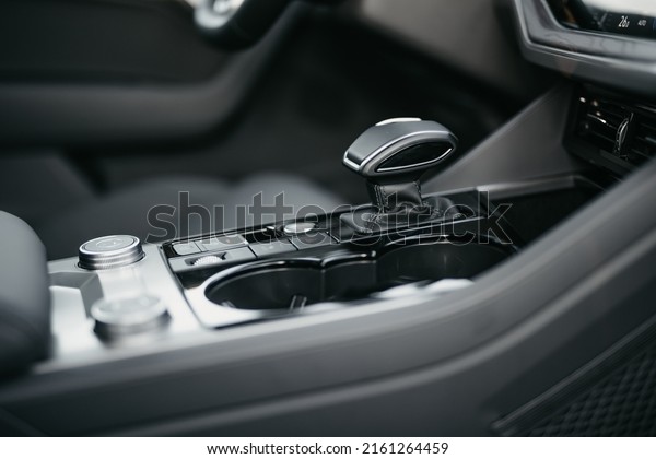 New car\
automatic transmission. Car\
interior