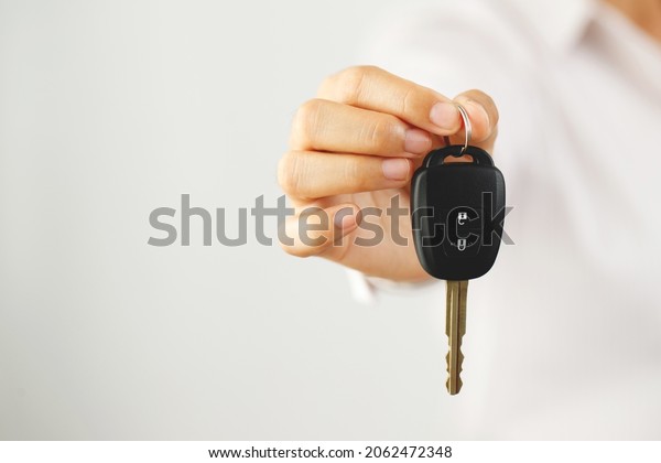 New car\
keys with special low interest loan\
offers.
