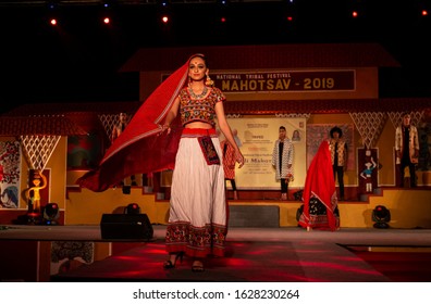 New Delhi, Delhi / India - 24 November 2019 : Young Beautiful Indian Female Models Performing Ramp Walk At Fashion Show To Showcase Indian Ethnic Fashion Products Made By Tribal People