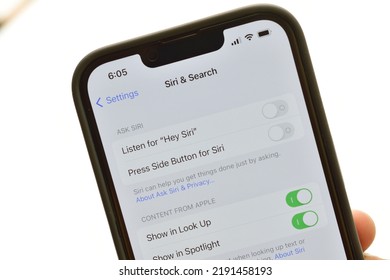 New Delhi, India - July 8, 2022: Siri Feature Deactivated On Iphone 13