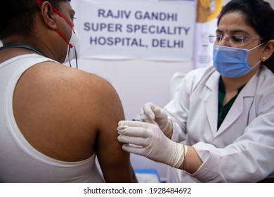 New Delhi, India, March 3 2021: Senior Citizen Gets A Vaccine Shot During The Second Phase Of Covid-19 Vaccination Drive For People Over 60 Year Old Or Those Aged Between 45-59 Who Have Comorbidities