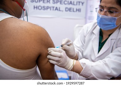 New Delhi, India, March 3 2021: Senior Citizen Gets A Vaccine Shot During The Second Phase Of Covid-19 Vaccination Drive For People Over 60 Year Old Or Those Aged Between 45-59 Who Have Comorbidities