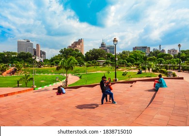 NEW DELHI, INDIA - SEPTEMBER 26, 2019: Central Park At The Rajiv Chowk Street In Connaught Place District In New Delhi, India