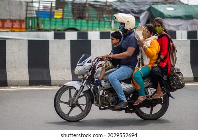 463 Indian Woman Riding Motorcycle Images, Stock Photos & Vectors ...