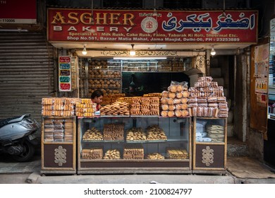 New Delhi, India-Dec 15 2021 A Front View Of A Bakery Shop With Display Of A Variety Of Bakery Items. 