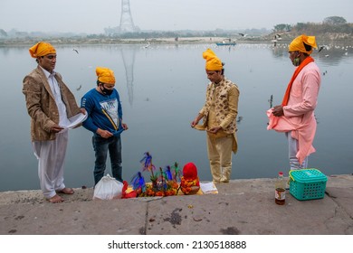 New Delhi, India-Feb 2 2022: Sindhi Hindus followers of Jhulelal   worshipping yamuna river near kashmiri gate.