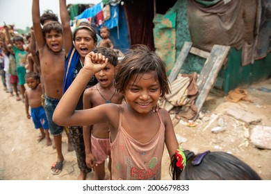 645 Dirty slum kids india Images, Stock Photos & Vectors | Shutterstock