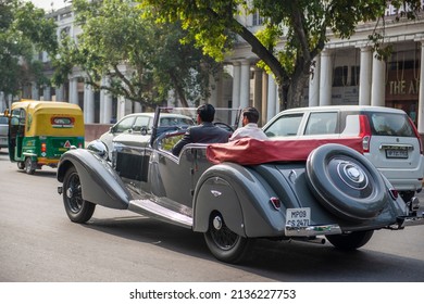 New Delhi, India-March 6 2022: Bentley Vintage Car On Road Of Connaught Place During Traffic.