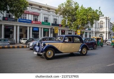 New Delhi, India-March 6 2022: Antique Vintage Car On Road Of Connaught Place During Traffic.