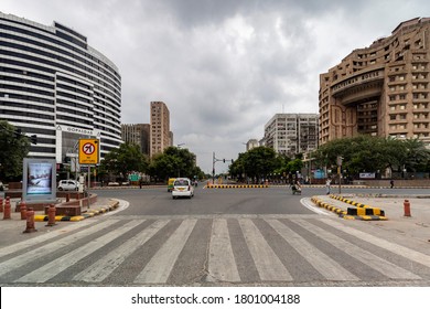 New Delhi, September 29, 2019: A Low Angle View Of The Business District Of Central Delhi Around Barakhambha Road