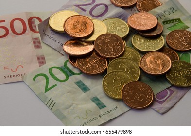 New edition of currency, bills and coins in Sweden 2016-2017. Nya svenska sedlar och mynt.