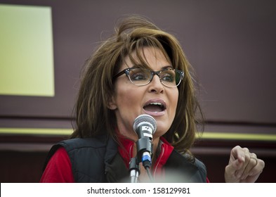 NEW EGYPT, NEW JERSEY/USA OCTOBER 12: Former Alaska Governor And Political Superstar Sarah Palin At The Tea Party Rally For Steve Lonegan On October 12 2013 In New Egypt New Jersey.