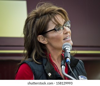 NEW EGYPT, NEW JERSEY/USA OCTOBER 12: Former Alaska Governor And Political Superstar Sarah Palin At The Tea Party Rally For Steve Lonegan On October 12 2013 In New Egypt New Jersey.