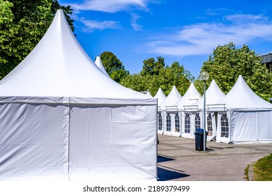 New Entertainment Tent At A Meadow - Photo