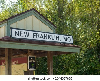 New Franklin, MO United States Of America - September 13th, 2021 : New Franklin Sign At Converted Railway Depot Stop.  Katy Trail Head Stop In Missouri State Park.