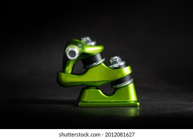 New Green Double Kingpin Truck For Skateboard Surfskate Or Longboard. 