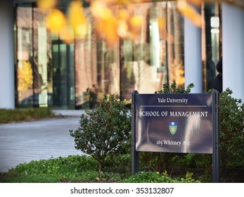 NEW HAVEN, USA - NOV 14: View Of A Sign At The School Of Management At Yale University. Founded In 1701 The Ivy League College Has A Current Enrollment Of Over 12,000 Students.