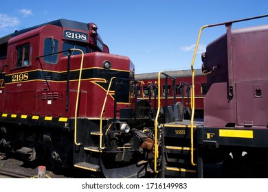 New Hope, PA / USA - April 26, 2020: The New Hope And Ivyland Railroad Runs Vintage Passengers Cars And Locomotives For It Family Excursion Service Along The Delaware River In Scenic Bucks County, PA.