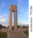 New London School Cenotaph. March 18, 1937 New London School Exploded and Killed 311 people.Texas