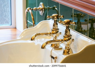 New Luxury Hotel Vintage Brass Gold Plated Pillar Taps In Ensuite Bathroom At Wash Basin