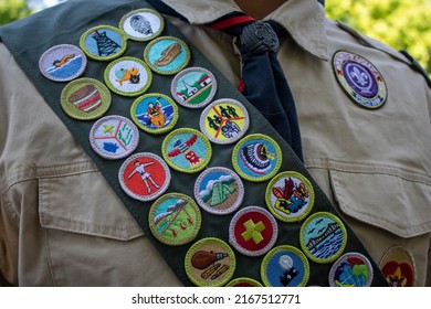 New Milford, Connecticut, USA, 0613.2022 Scout Uniform With Patches, Merit Badge Sash