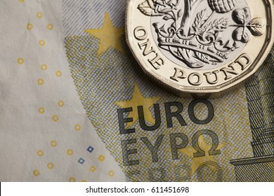 New One Pound Sterling Coin And Euro Exchange Rate