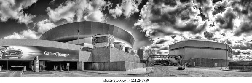 NEW ORLEANS - JANUARY 27, 2016: Black And White View Of Mercedes Benz Superdome. Superdome Is Home To NFL's New Orleans Saints American Football.