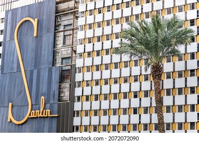 New Orleans, LA - October 25, 2021: View Of The Famous Sanlin Building, Built In The 1940s, Along Canal Street At The Edge Of The French Quarter.