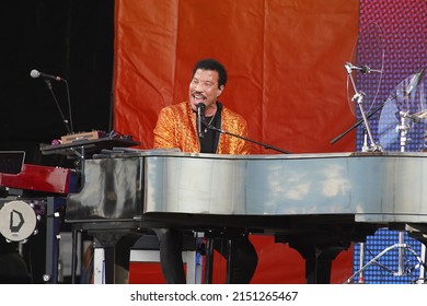 New Orleans, LA  United States - April 30, 2022: American Idol Judge Lionel Richie performs at the 2022 New Orleans Jazz and Heritage Festival on the "Festival Stage".