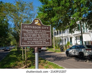 NEW ORLEANS, LA, USA - APRIL 7, 2022: Historic Marker For Uptown Neighborhood That Was Once Part Of Jefferson Parish. 