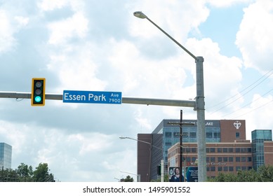 NEW ORLEANS, L.A / USA - AUGUST 20, 2019: Louisiana Overhead Street Sign, Essen Park Ave 7900 Hangs Above On A Stoplight Metal Post, Located In East Baton Rouge Parish, South Louisiana.