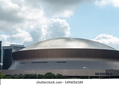 NEW ORLEANS, L.A / USA - AUGUST 19, 2019: The Mercedes Benz Superdome Shot From Interstate 10, Located In NOLA, South Louisiana.