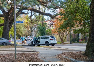 NEW ORLEANS, LA, USA - DECEMBER 5, 2021: Aftermath Of A Two-car Collision On S. Carrollton Avenue