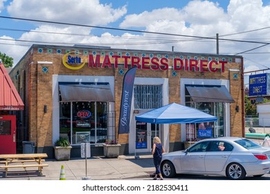 NEW ORLEANS, LA, USA - JULY 16, 2022: Front Of Mattress Direct Store In Mid City Neighborhood