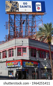 New Orleans, LA, USA - September 26, 2019: VooDoo Mart Convenience And Liquor Store On Canal Street. The Name Refers To The Religion Of The Louisiana Creole People Associated With The Region.