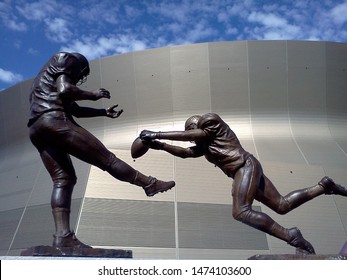 New Orleans, Louisiana - 
February 7, 2013: 
Statue Of New Orleans Saints Player Steve Gleason At The Superdome