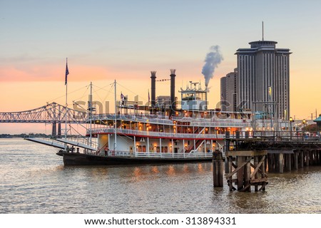 New Orleans paddle steamer in Mississippi river in New Orleans,  Lousiana