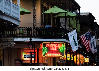 Bar Outside Night Images Stock Photos Vectors Shutterstock