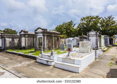 16,536 Cemetery mausoleum Images, Stock Photos & Vectors | Shutterstock