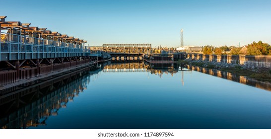 New Orleans, USA - Nov 28, 2017: Afternoon View Of The 17th Street Canal Pump Station As Viewed From The Road. This Structure Forms Part Of The City's Flood Control Mechanism.