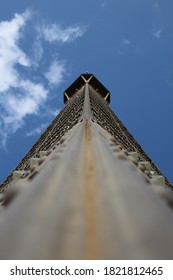 A new perspective on the Eiffel Tower