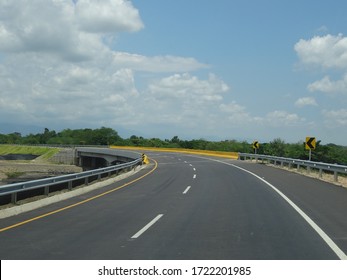 1,160 Road Demarcation Images, Stock Photos & Vectors | Shutterstock